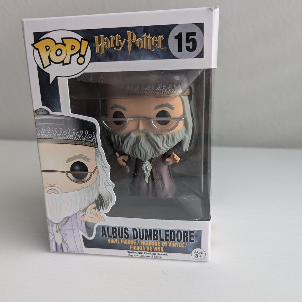 Funko Pop: Harry Potter 15 - Dumbledore Action Figure